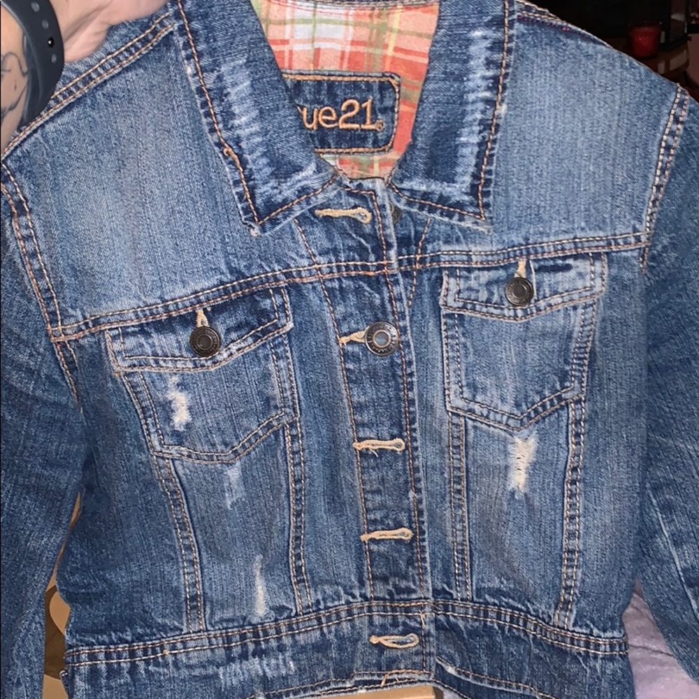 Rue21 cropped jean jacket, never worn, did not fit